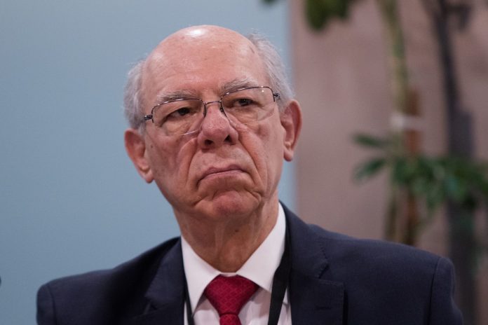 CIUDAD DE MÉXICO, 21OCTUBRE2019.- Carlos Alfonso Morán Moguel, subsecretario de Transportes de la Secretaría de Comunicaciones y Transportes, durante la comparecencia del titular de la SCT ante la Comisión de Comunicaciones y Transportes del Senado de la República.
FOTO: MOISÉS PABLO /CUARTOSCURO.COM