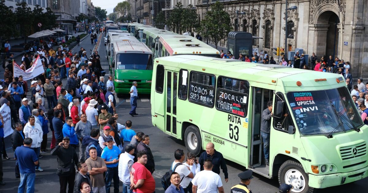 Transportistas confirman bloqueos este jueves desde las 07:00 horas en CdMx; exigen aumento de tarifas