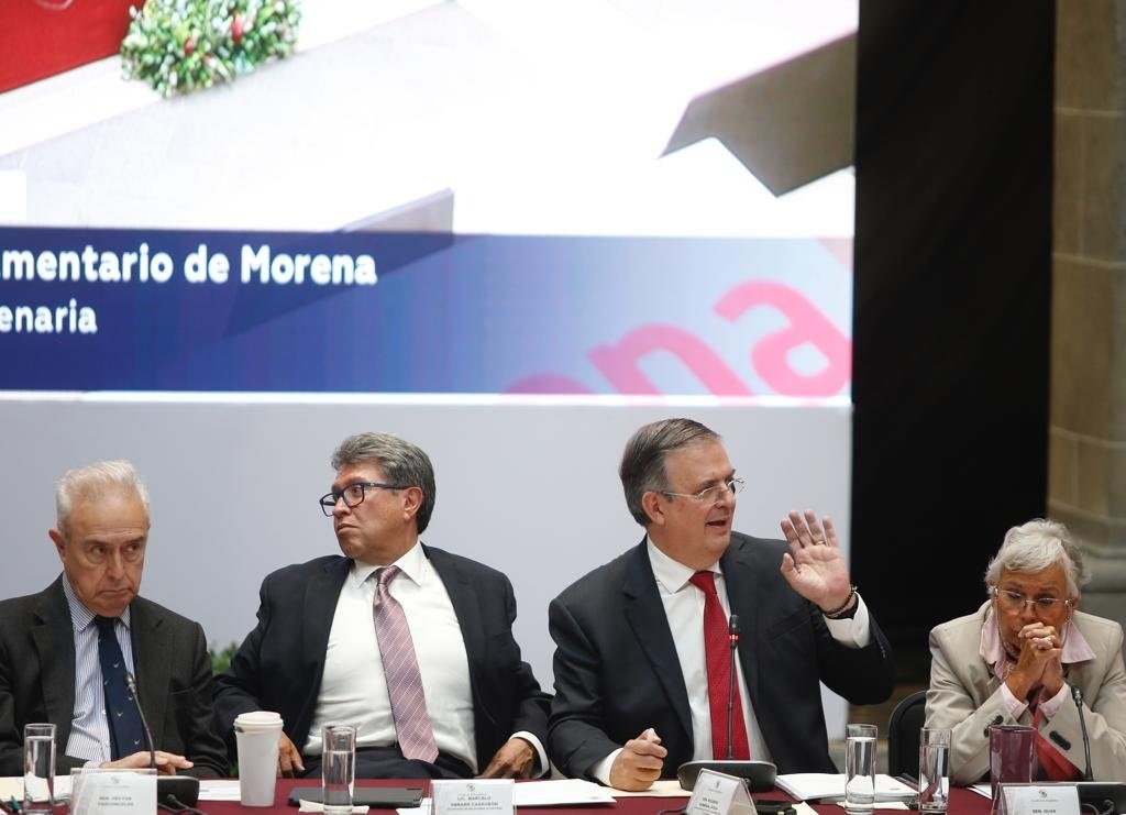 ¿Cuánto ha reducido EU el tráfico ilegal de armas?: Ebrard revira a Ken Salazar