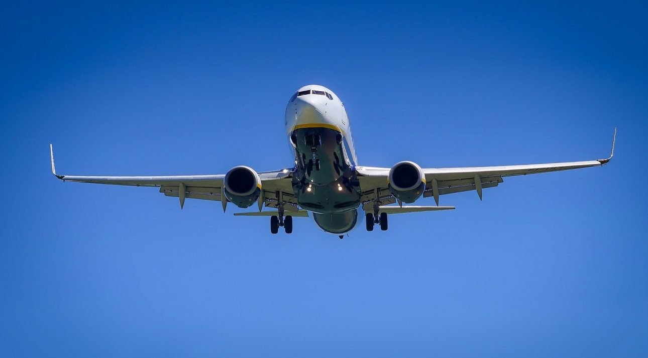 Aviación, turbulencia política EU-México – Opinión de Mauricio Flores